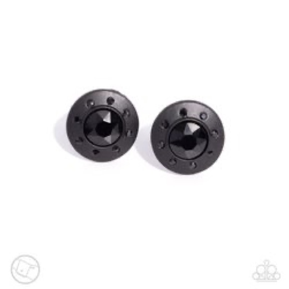 Black Studed cuff links - Picture 1 of 2